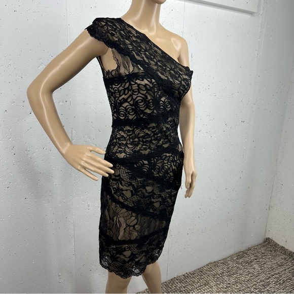 Bebe Women’s size Small Black One Shoulder Lace Overlay Lined Dress - Picture 5 of 14